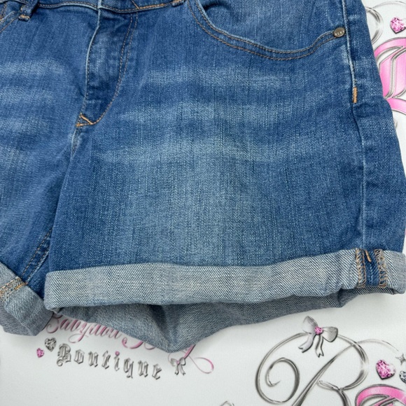 Roxy denim shorts logo on back pockets cute beachy waist band patchwork beach - Picture 6 of 10